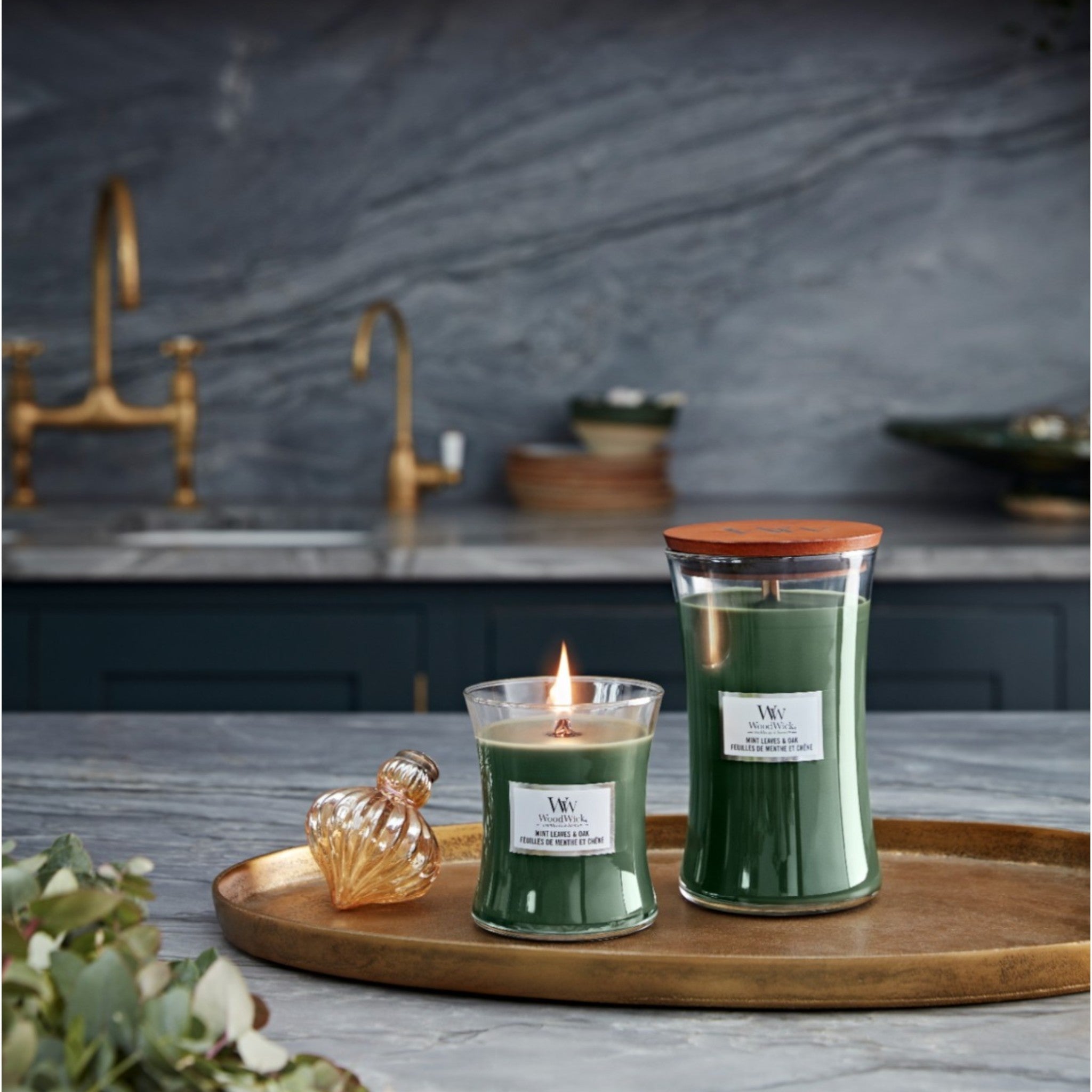 WoodWick – Muntblaadjes & Eik – Mini