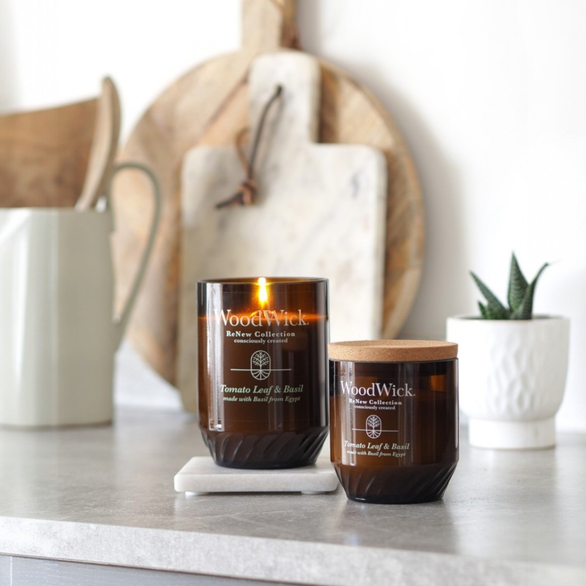 WoodWick ReNew - Tomatenblad &amp; Basilicum – Groot