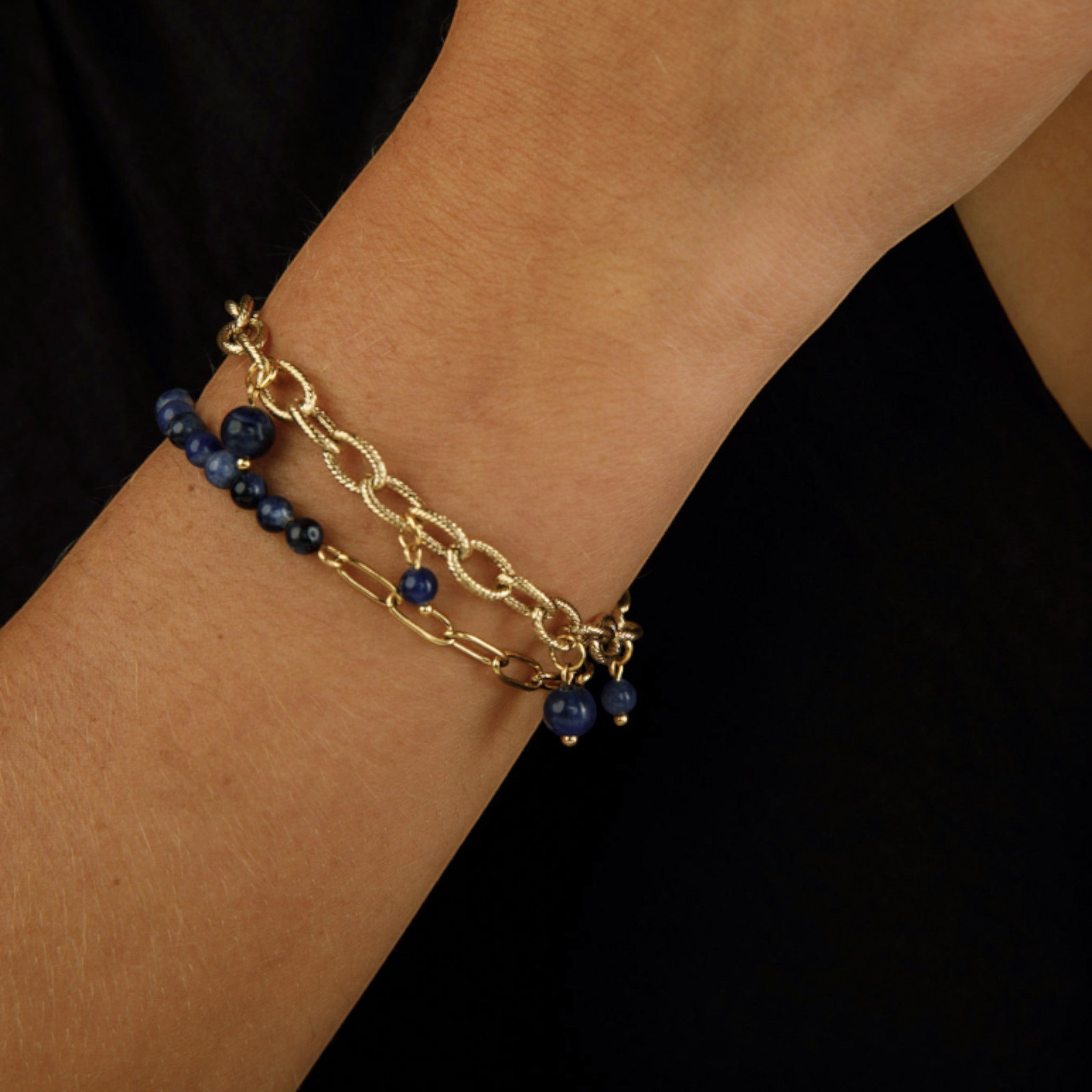 Gouden schakelarmband met Sodaliet edelstenen